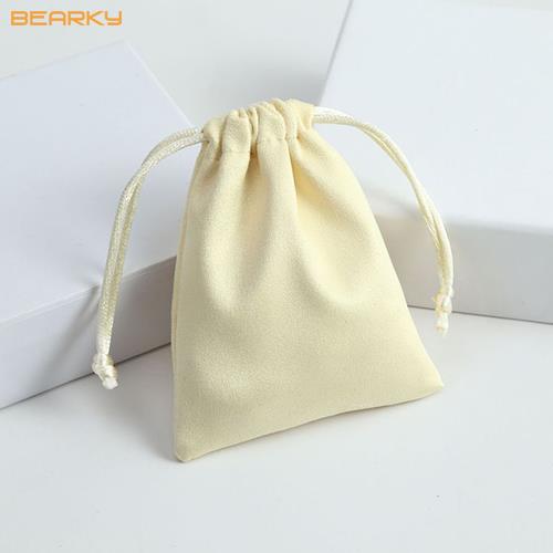 small-travel-makeup-bag (3)